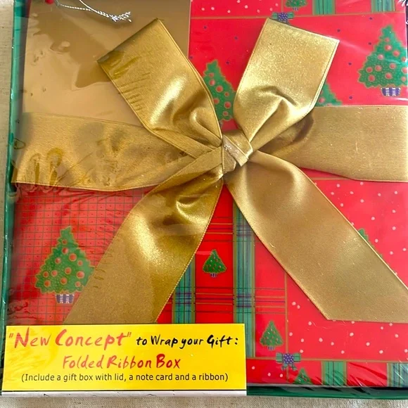 Christmas Gift Box Set - Includes Gift Box With Lid, Note Card & Ribbon - Picture 3 of 6